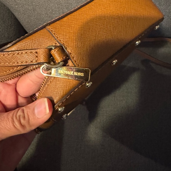 Michael Kors Tan Crossbody Bag - Picture 4 of 8